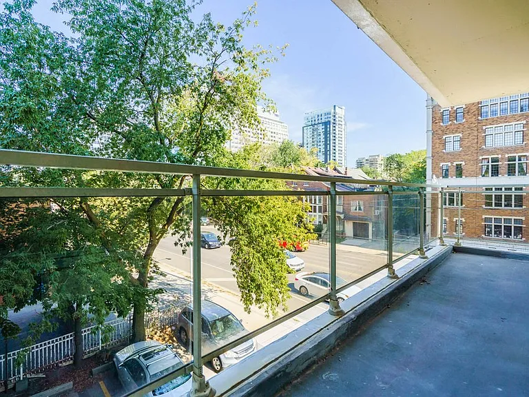 160 Balmoral Ave #1 — Photo 30