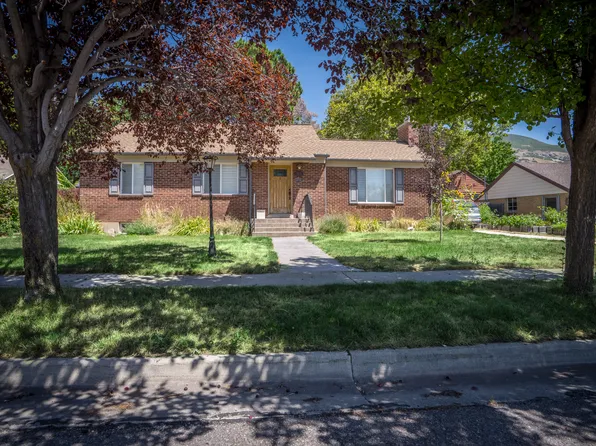 3074 Hawthorne Ave, Ogden, UT 84403