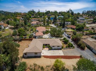 1661 Foothill Dr, Vista, CA 92084