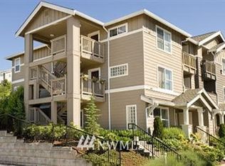 1698 25th Pl NE, Issaquah, WA