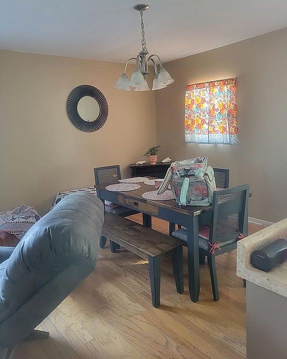 2nd image of 63 Oriole Dr