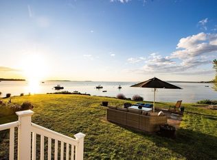 68 Shore Dr, Kingston, MA 02364