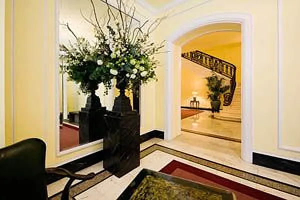 Rented by Douglas Elliman | media 4