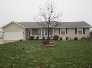 1621 Charles Dr, Luxemburg, WI 54217
