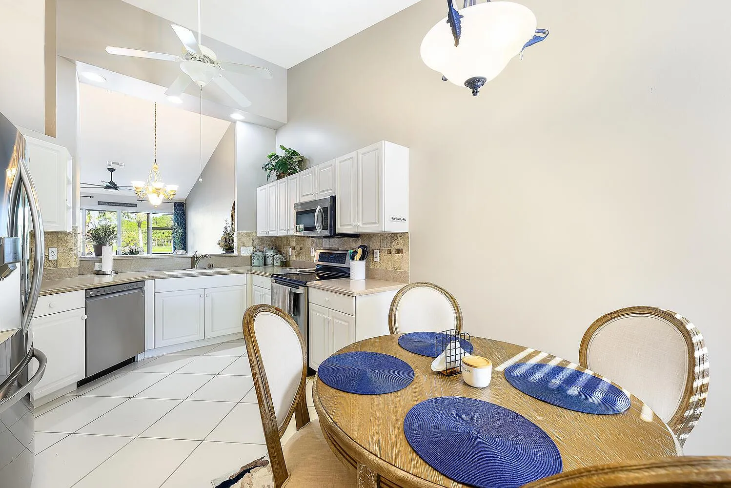 7966 Haven Dr — Photo 3