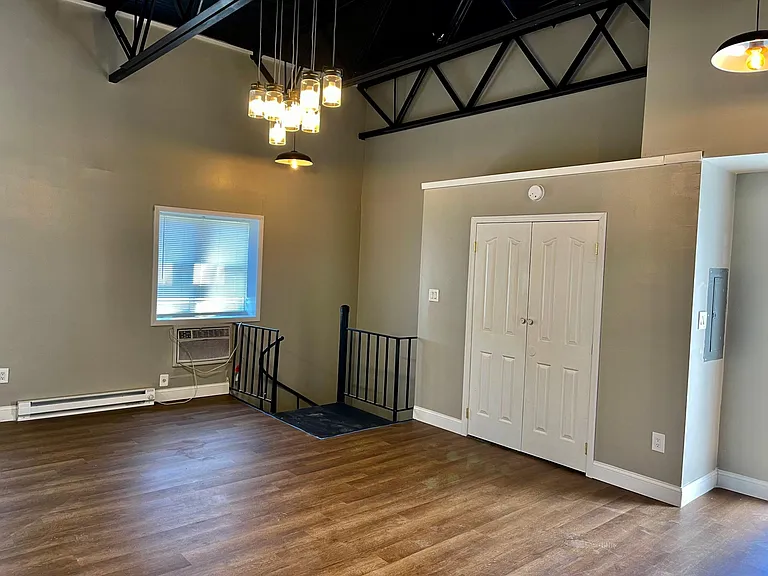 110 Railroad Ave #7 — Photo 11