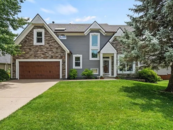 8501 W 149th Ter, Overland Park, KS 66223