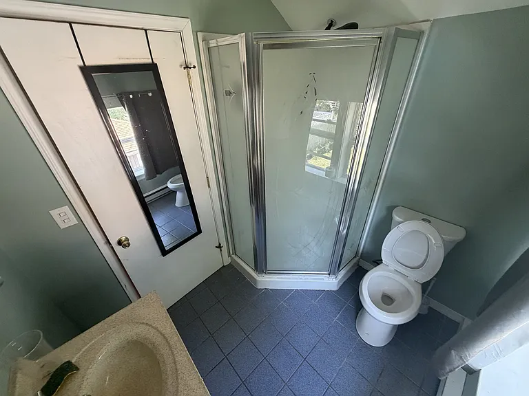52 Chambly Ave #2 — Photo 4