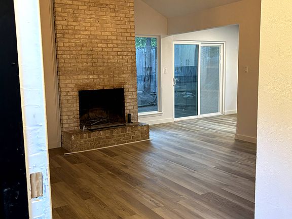 2nd image of 1709 Colony Creek Dr Unit B