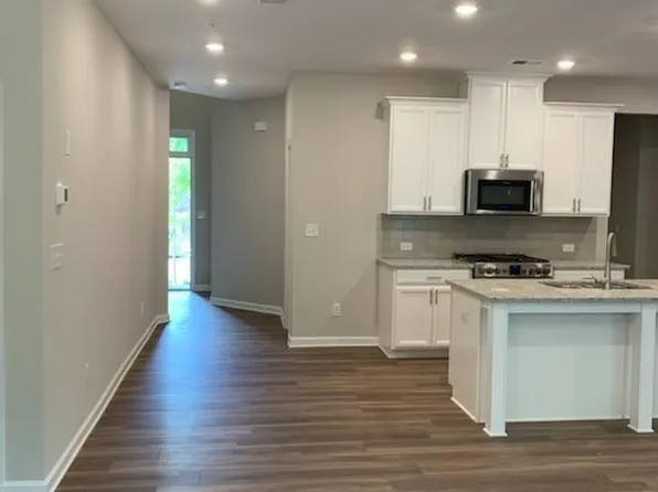 1318 Endicott Ct #228, Cumming, GA 30041