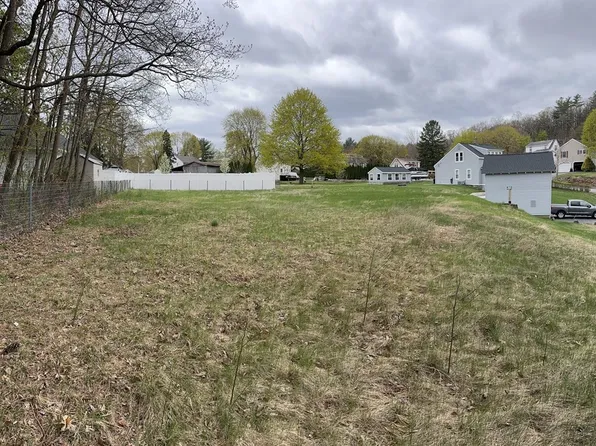 6 Manor Rd, Millbury, MA 01527