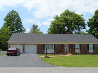 318 Brookside Dr, Danville, KY 40422