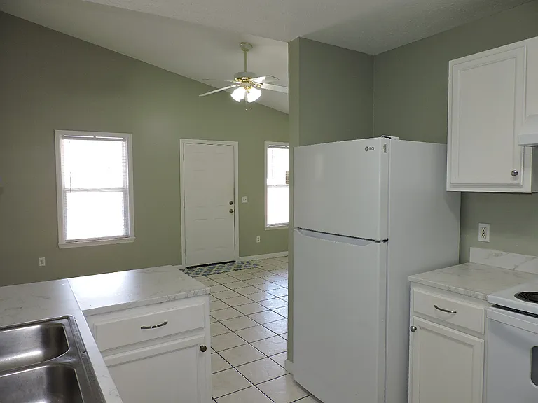 5931 Pinetree Ave #5931 — Photo 7