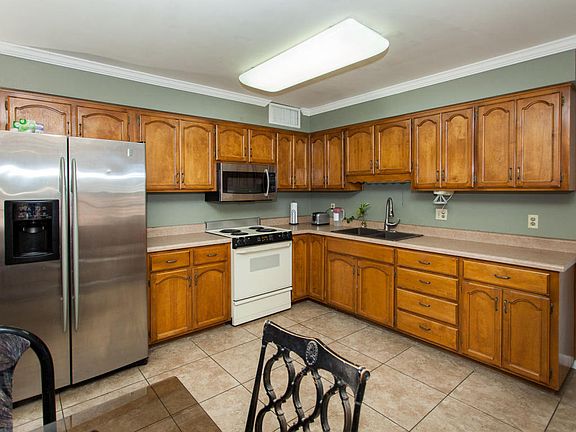 3rd image of 3844 W El Caminito Dr