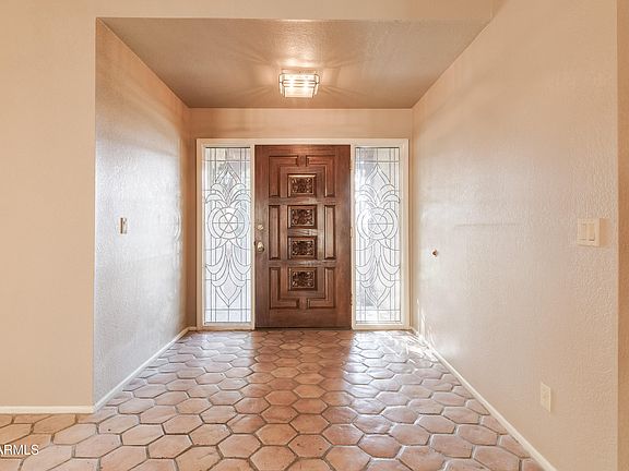 5th image of 2562 E VERMONT Avenue