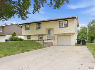 6405 N 66th St, Omaha, NE 68104