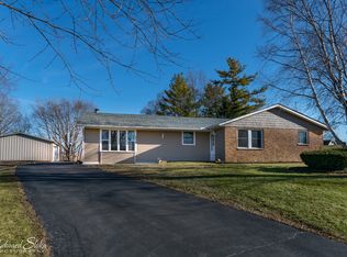 3214 Elaine Dr, Woodstock, IL 60098