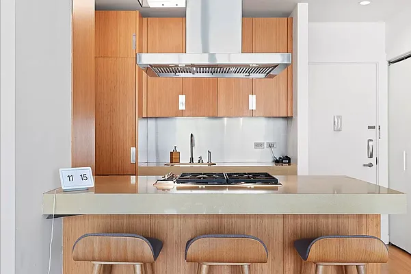 Rented by Oxford Property Group | media 35