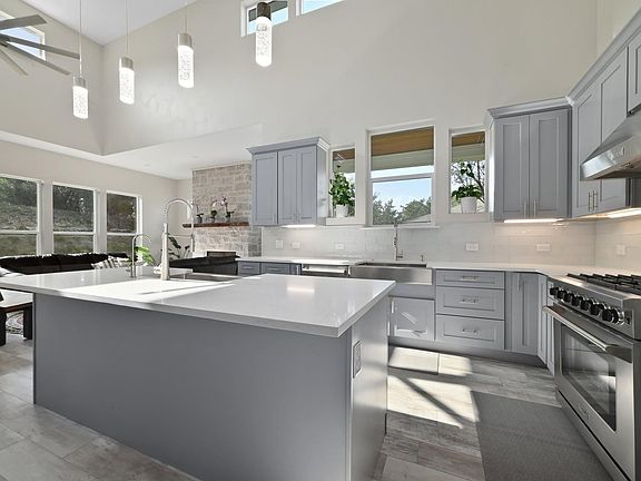 5th image of 21808 Bluejay Blvd