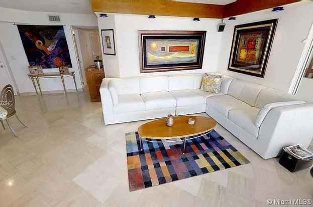 15645 Collins Ave #206 — Photo 28
