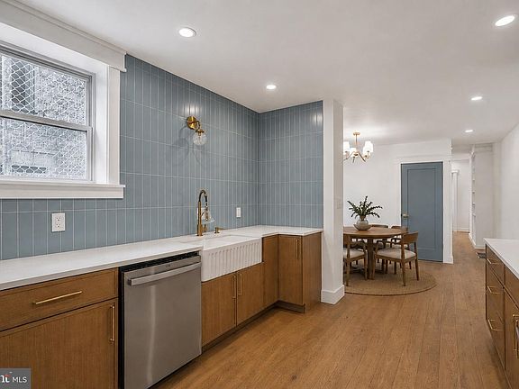 4th image of 823 N 22nd St