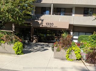1320 Mississauga Valley Blvd #1003, Mississauga, ON L5A 3S9
