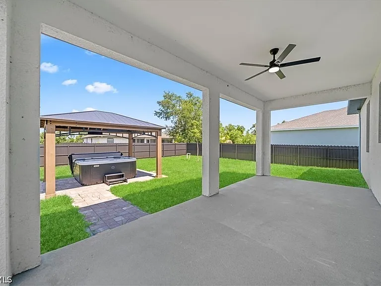 4536 NW 35th Pl — Photo 35