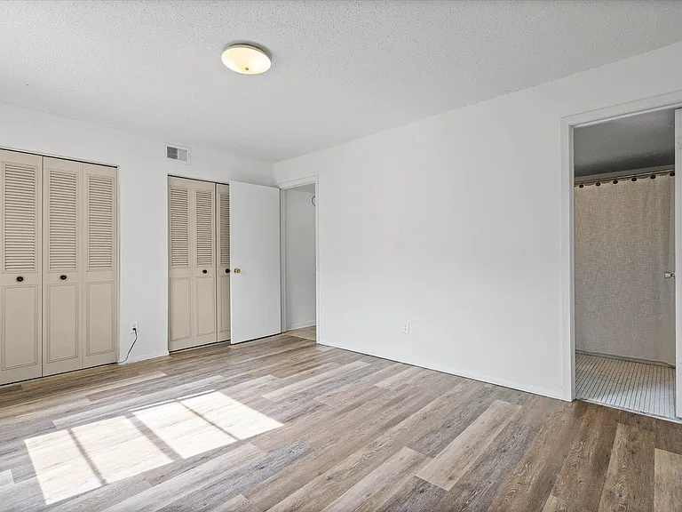 119 Riverbend Dr — Photo 10