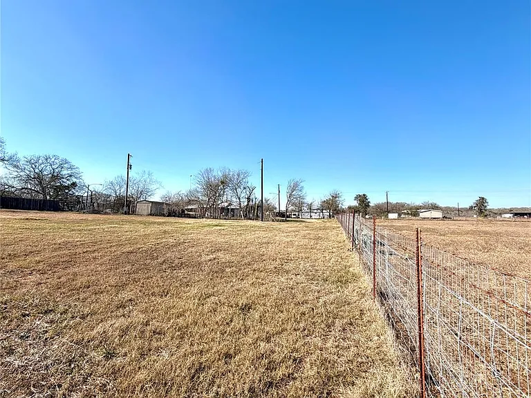 3248 Dale Ln — Photo 16