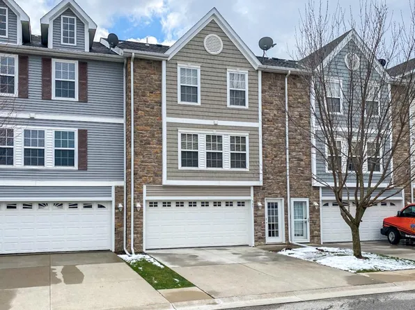 385 NE Sandalwood, Waukee, IA 50263