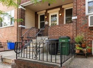 2824 S Warnock St, Philadelphia, PA 19148