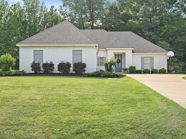112 Tara Dr, Flora, MS 39071