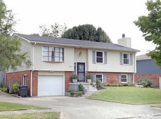 685 Elk Lake Dr, Lexington, KY 40517