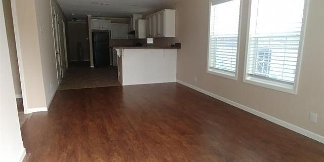 2nd image of 3013 Broadway St
