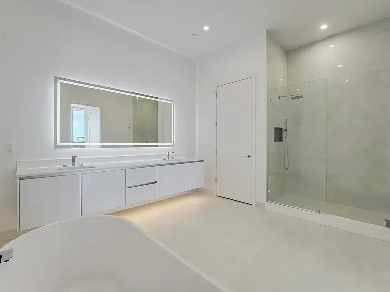 220 Lake Shore Dr #612 — Photo 18