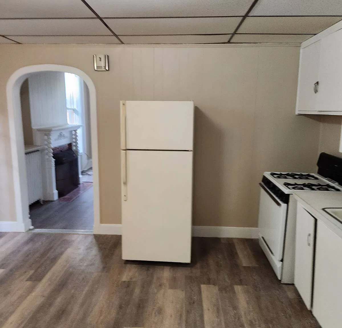 1 bed, 1.0 bath, $850 — Photo 3
