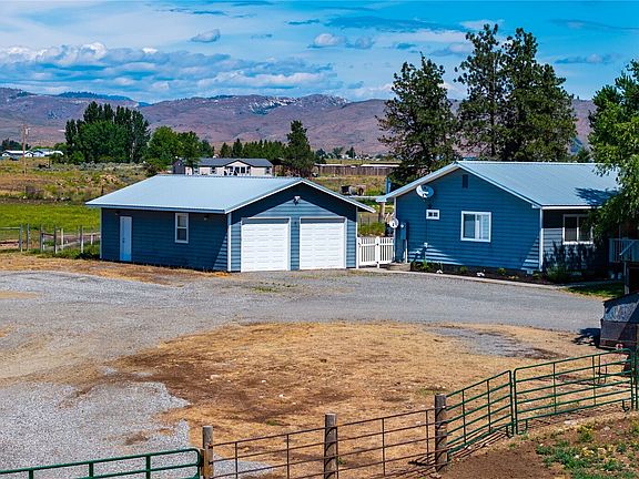 3rd image of 225 Robinson Canyon Road