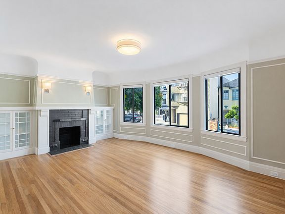 2nd image of 2275 15th St #2275