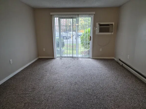 9 Saint James Pl, Nashua, NH