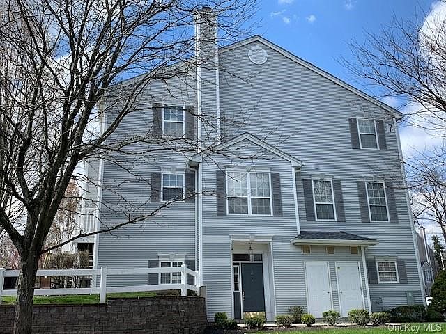 2nd image of 2 Cragmere Dr