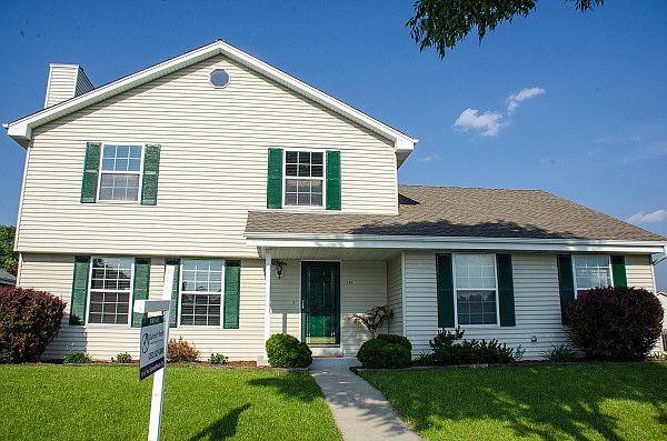 1st image of 2401 N University Dr