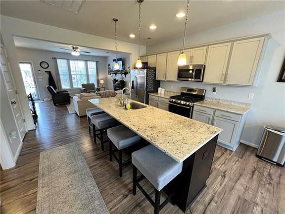 4th image of 8011 Rutland Village Dr #1