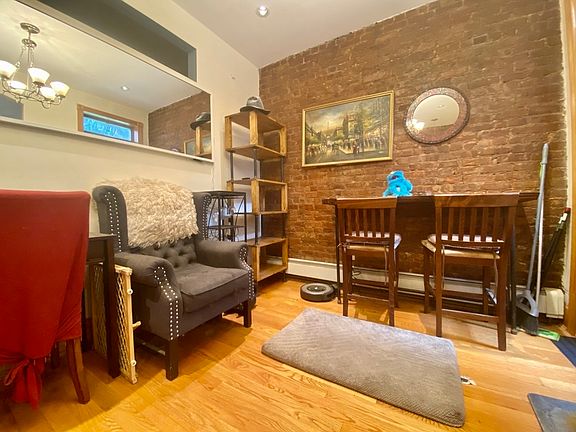 4th image of 598 6th St #B1