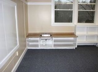 31 Holbrook Rd, Auburn, ME 04210