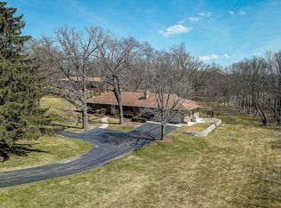 12 Acorn Dr, Hawthorn Woods, IL 60047