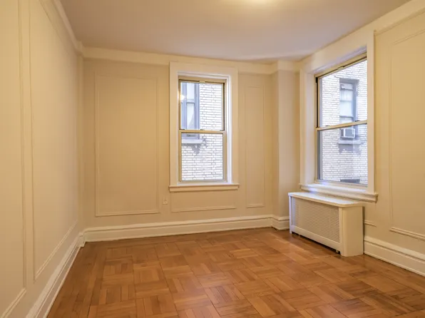 698 West End Avenue image 1 of 7