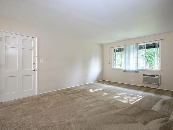 2nd image of 1780 Grevelia St