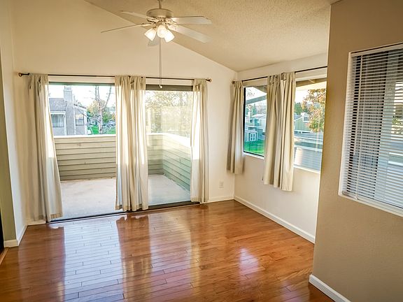 4th image of 27067 Crossglade Ave Unit 7