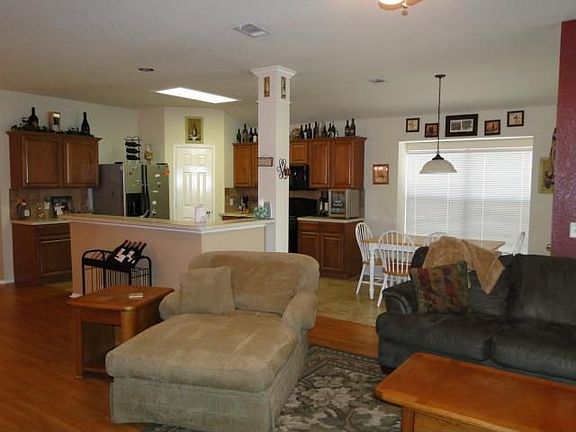 4th image of 8413 Asheville Ln