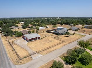 109 Heritage Dr, Burleson, TX 76028